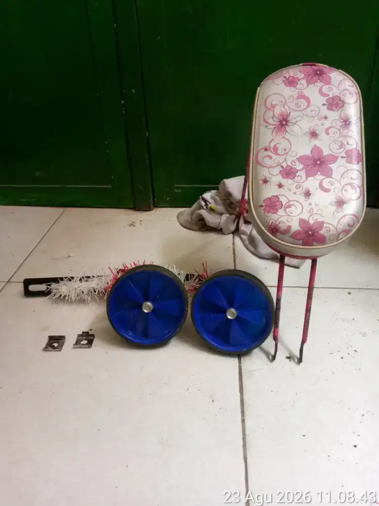 roda samping sepeda dan boncengan