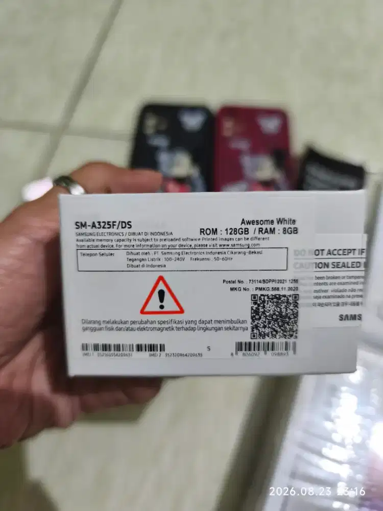 Samsung A32  4G , RAM 8GB, White, Free 2 Casing Mickey Mouse