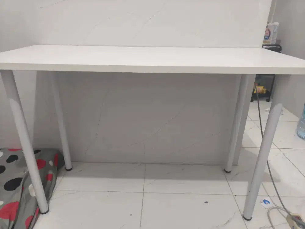 Meja Belajar atau Meja Kantor