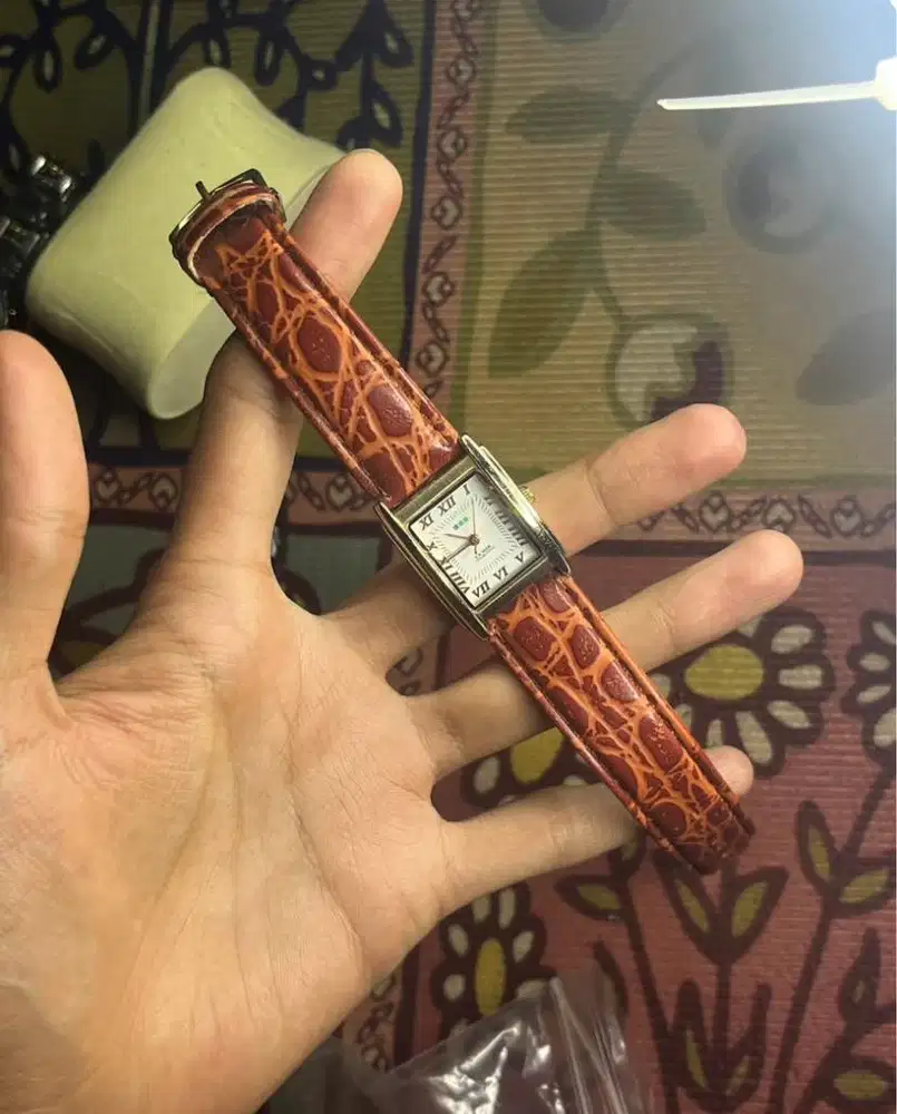 La Mer vintage tank watch