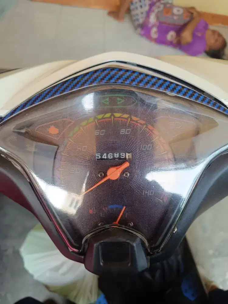 DIJUAL CEPAT ! HONDA BEAT FI 2013 PGM INJECTION PUTIH