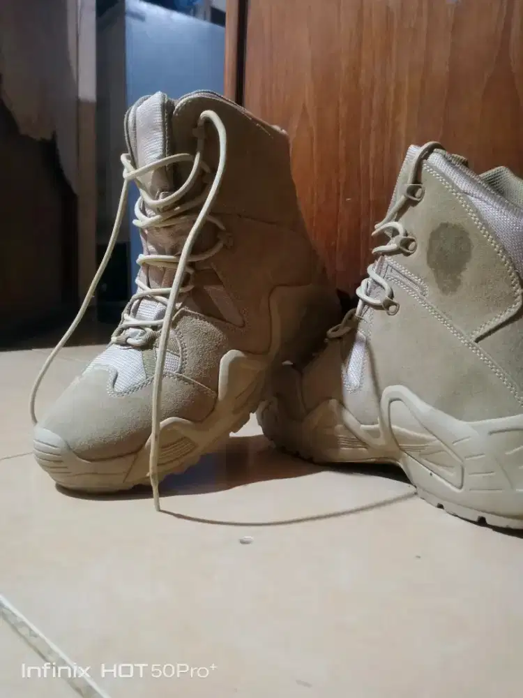 Sepatu PT.MILITEK 2021