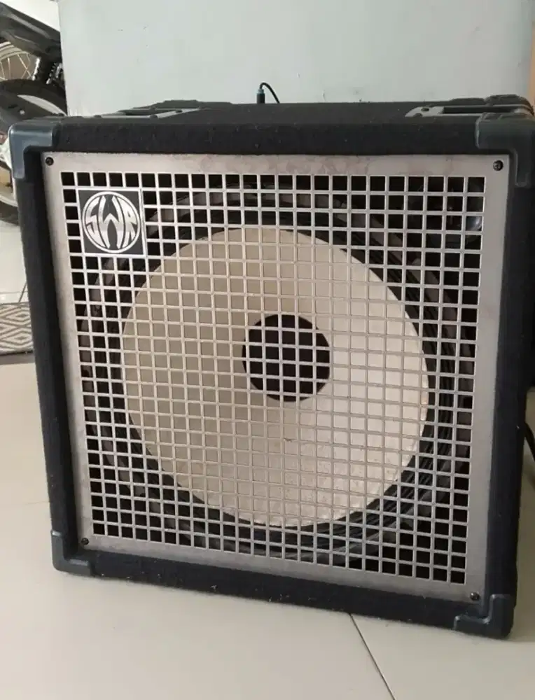 SWR la-15 bass amplifier 15inch original