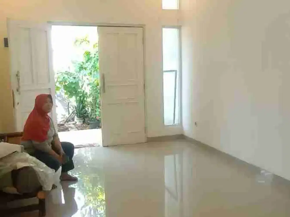 DISEWAKAN 33juta nego rumah 1lantai cluster jalan utama lt85m lb76m raden Saleh depok sukmajaya