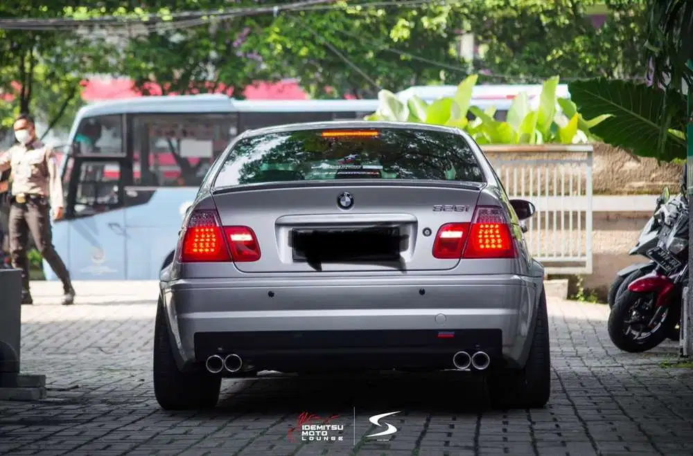 Di Jual BMW E46 325i 2001 Bensin