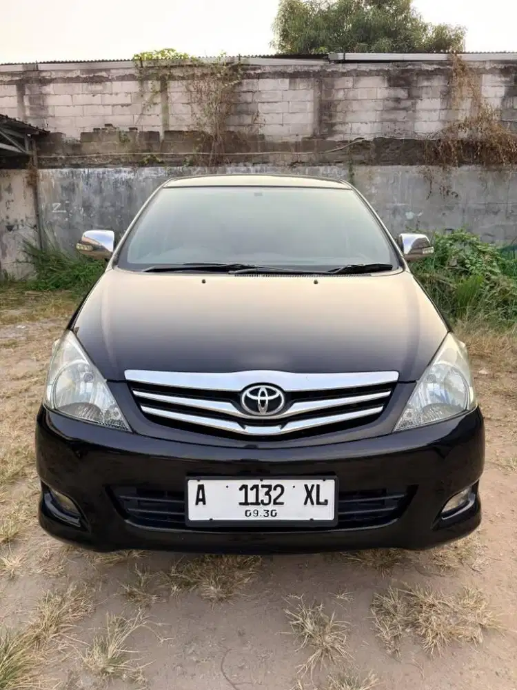 innova V at matic 2010 bengsin km low