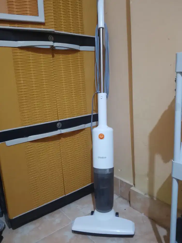 vacuum cleaner (penyedot debu) Gaabor