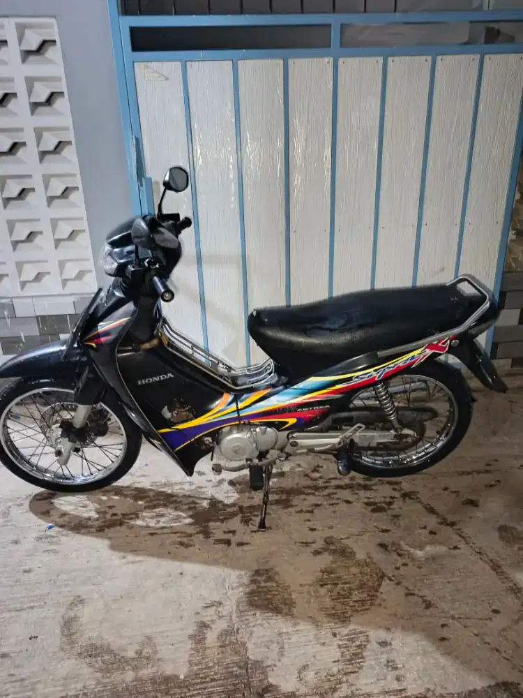Jual motor Supra x 2005