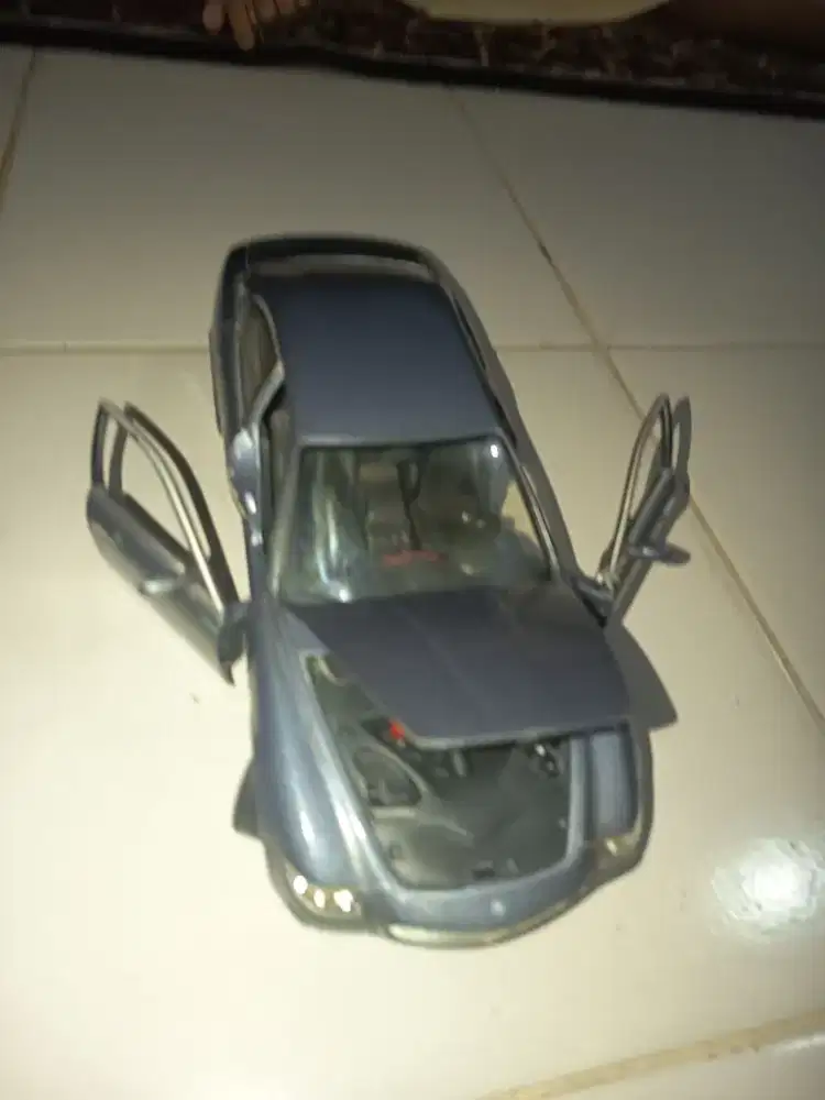 Hot Wheels 1 : 18 Marisetti