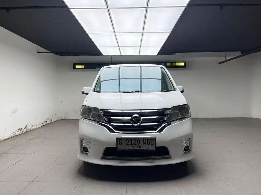 Nissan Serena HWS 2.0 Panoramic AT 2013