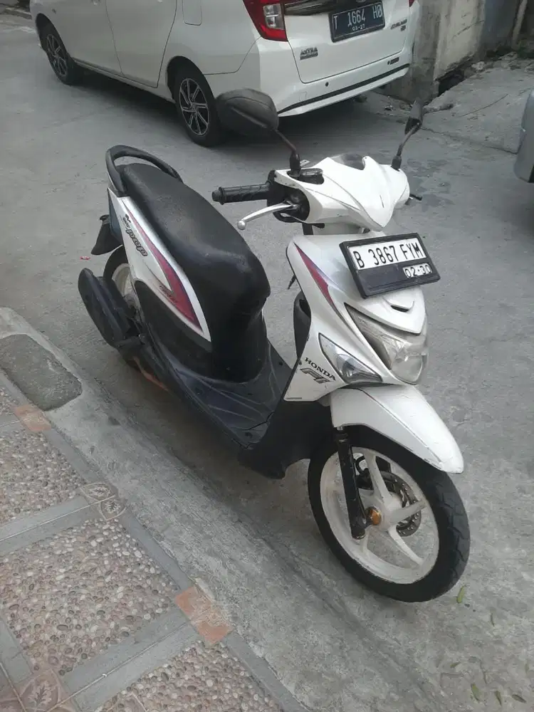Honda Beat Pop 2015 ss lengkap mesin bagus plat Bekasi kabupaten
