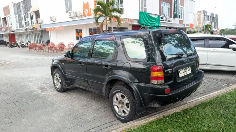 Dijual ford Escape 2.0 Manual 2003