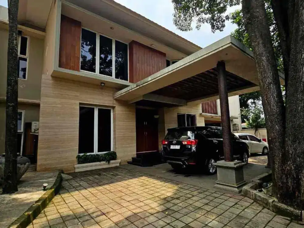 Dijual Rumah Mewah Klasik Siap Huni Harga Bawah Pasaran di Cilandak