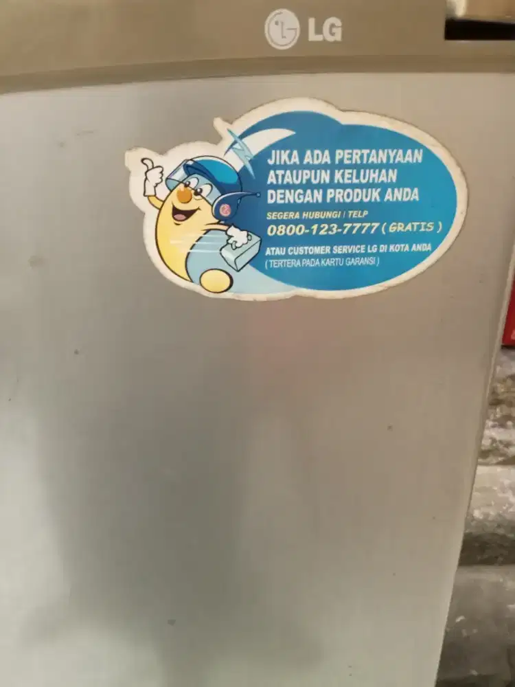 kulkas bekas merk LG