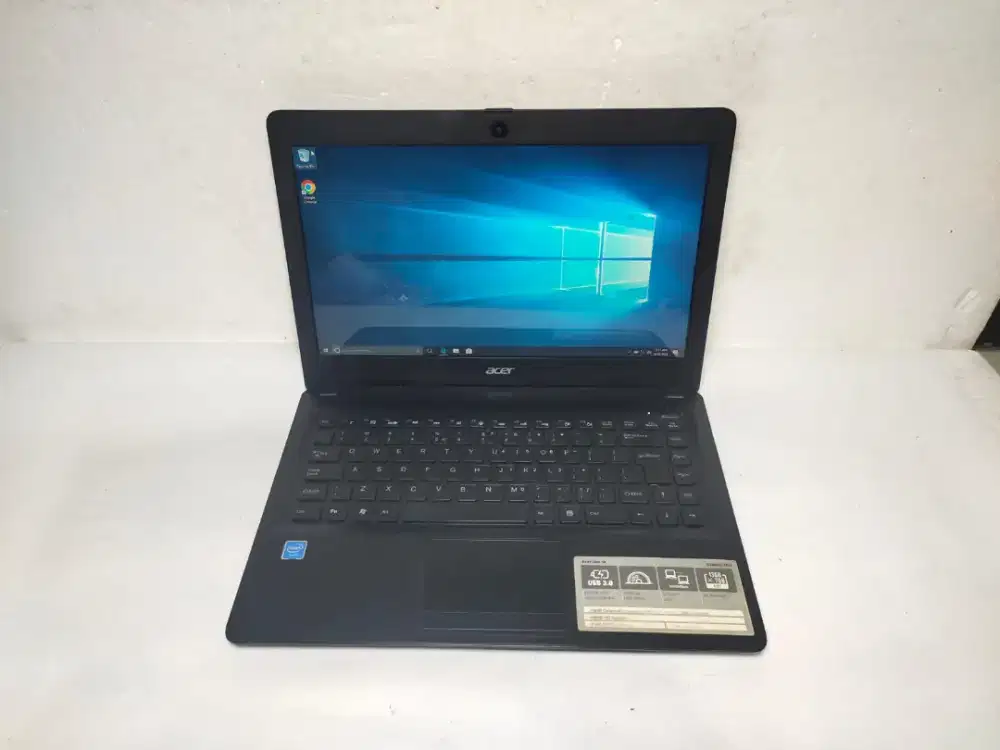 B1102 Acer Z1402 cpu 2957U Ram 2GB hdd 500GB
- baterai baru
-
