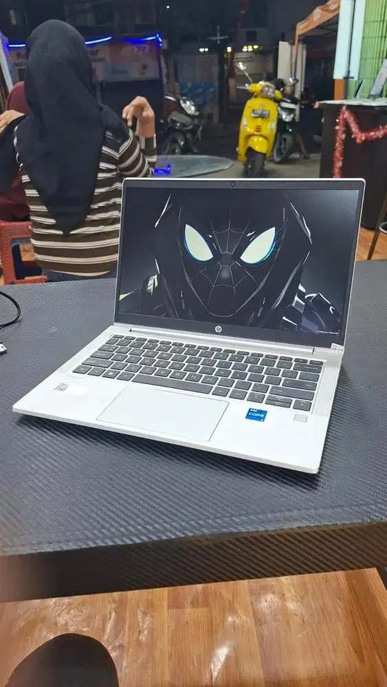 Ready laptop buat sekolah