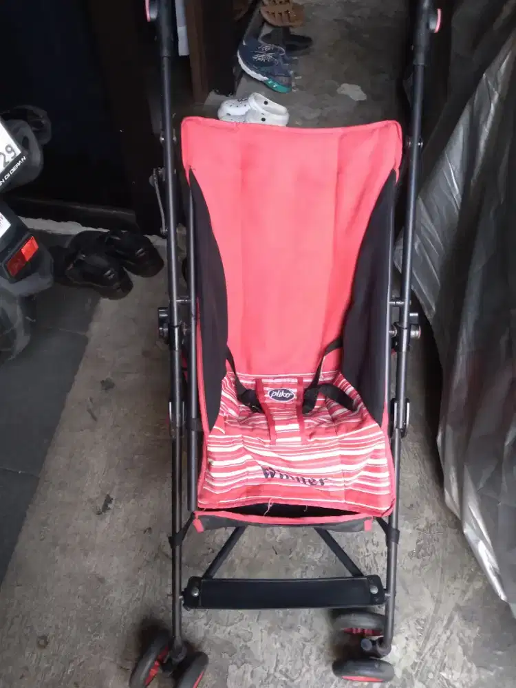 Stroller bayi kondisi layak pakai