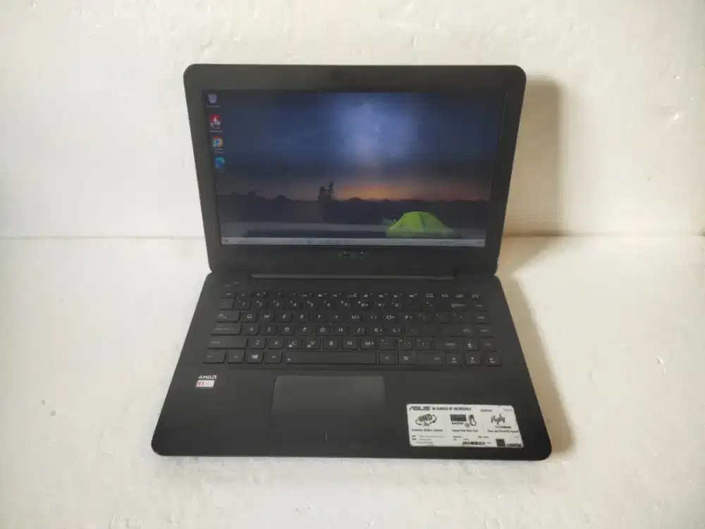 B1011 Asus X454Y AMD E1-7010U Ram 2GB hdd 500GB case atas full stiker