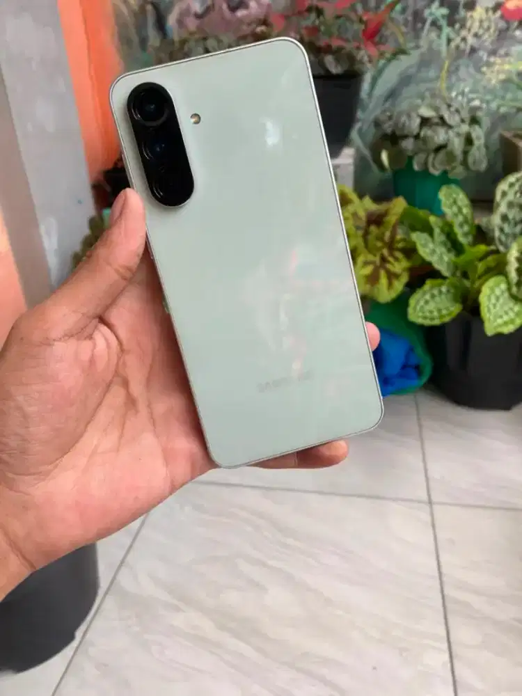 Samsung A56 5G 12/256 Garansi ON