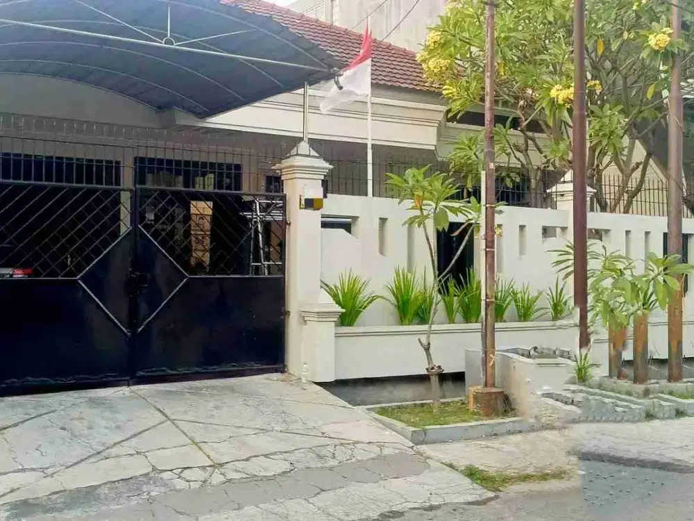 Dijual Rumah Terawat Dharma Husada Indah Surabaya Timur