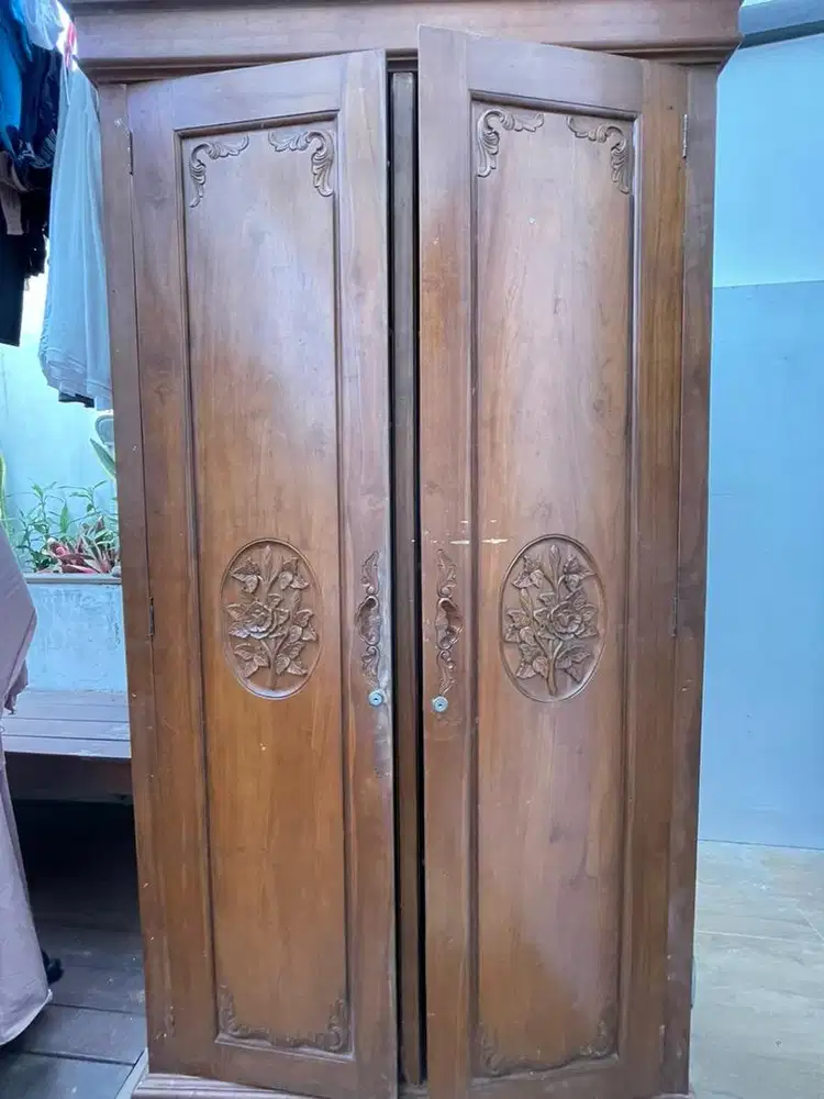 Lemari Jati Lawas 2 Pintu