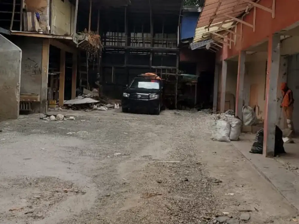 Tanah Komersil Pinggir Jalan Luas 540 M2 Ragunan Jakarta Selatan