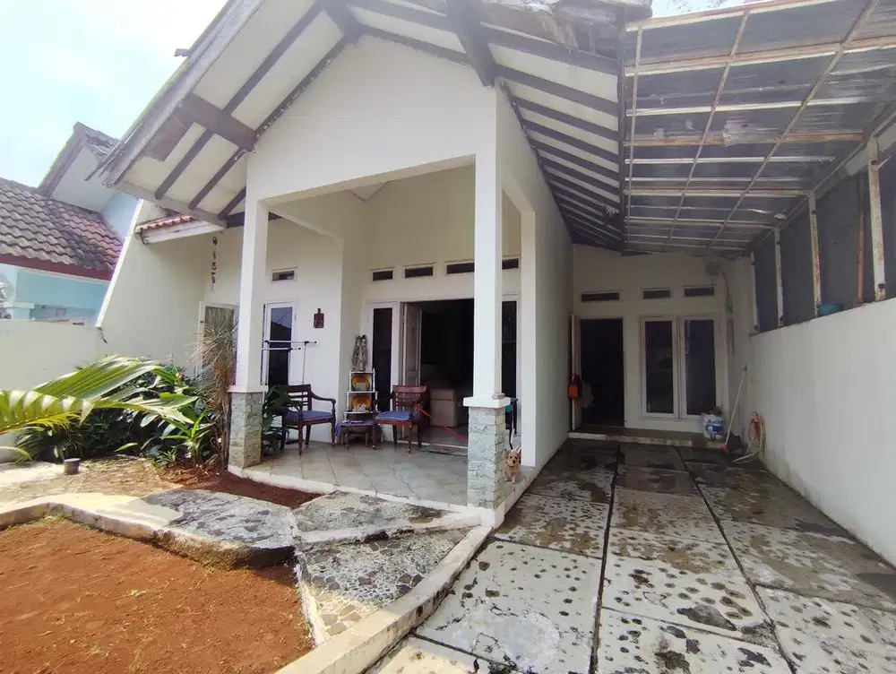 DIJUAL Rumah Asri, Adem, Luas di Sawangan!