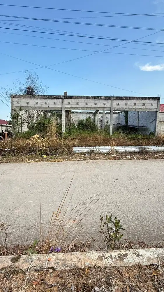 Dijual 2kavling tanah beserta bangunan ruko setengah jadi 3 pintu