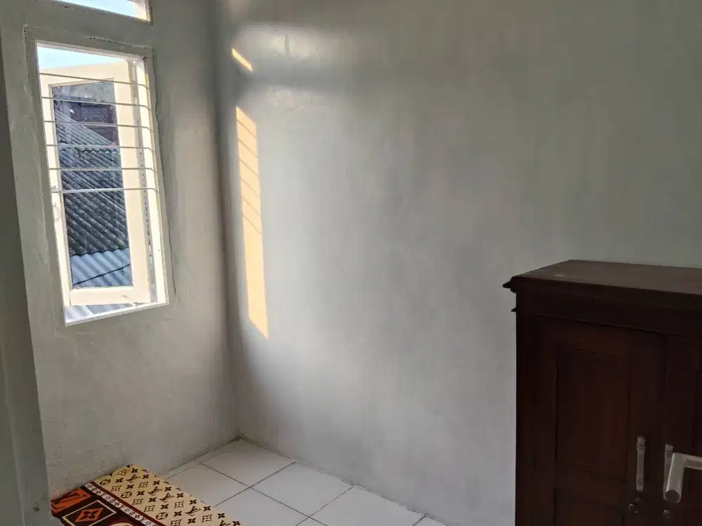 Kost Putri Matraman, kos kosan wanita dekat salemba UI Menteng Murah
