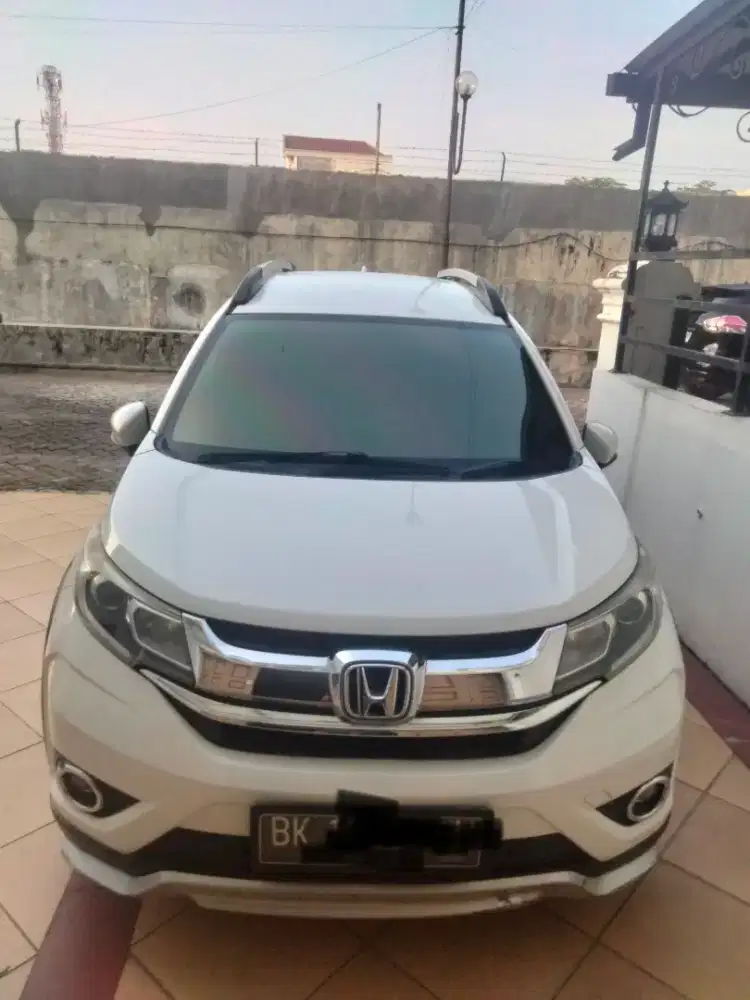 T.T mobil listrik Honda BRV 2016