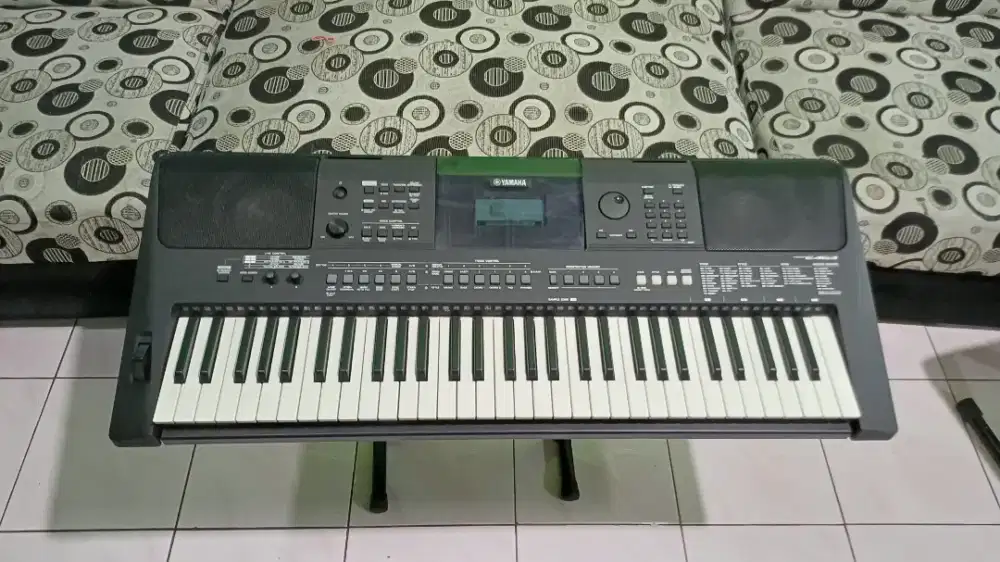 Keyboard yamaha psr e463