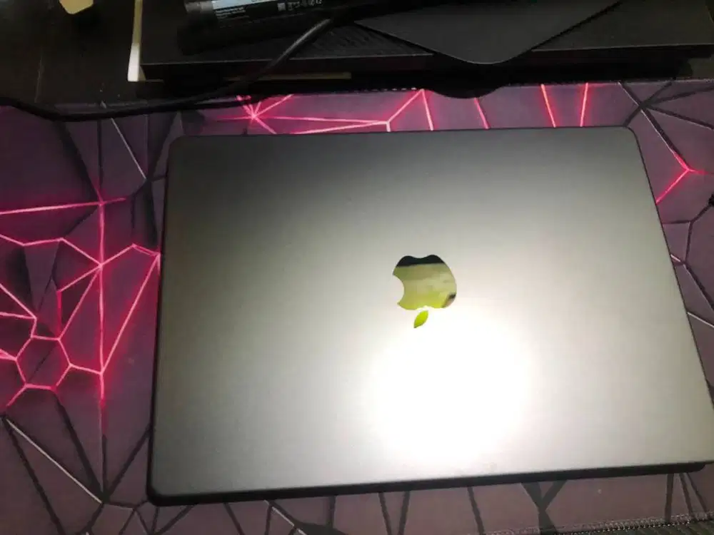 Bismillah WTS Macbook Pro M5 14 16/512Gb