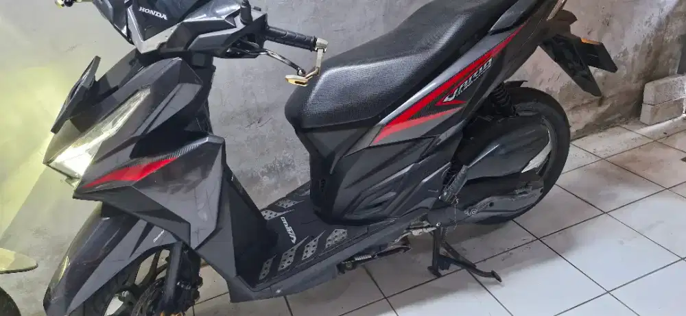 Jual cepat vario 125 LED CBS ESP ISS thn 2016