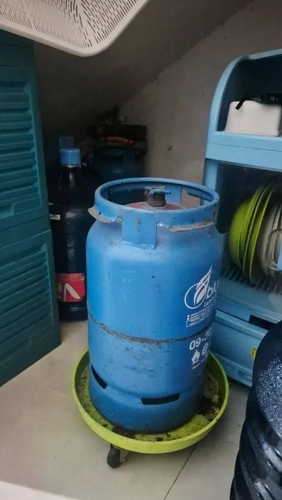 TABUNG BLUE GAZ... TUKAR KE Bright Gas 5,5 kG