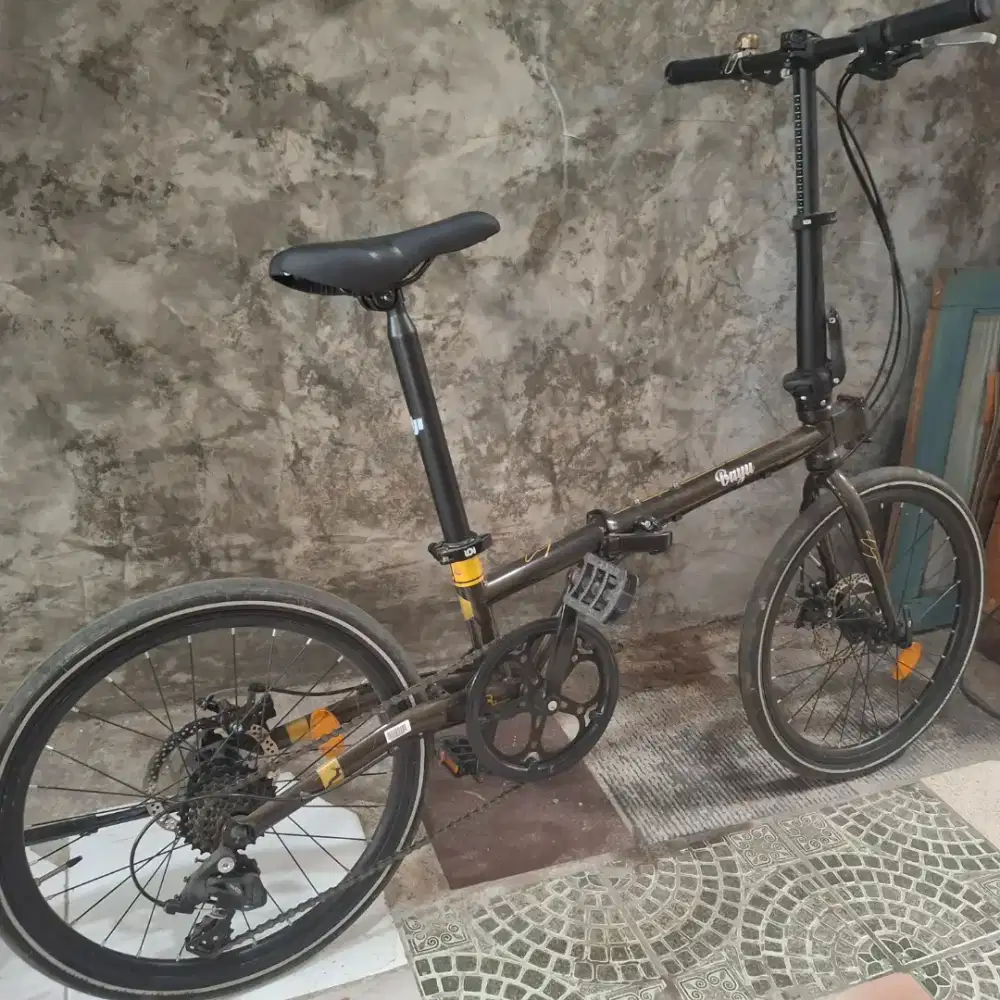 Sepeda Lipat Premium Element Clips Like New