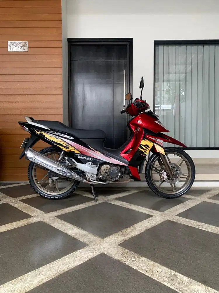 KAWASAKI ZX130 PAJAK IDUP, PLAT DKI, SRT LGKP, KARBU ORI, MESIN ENAK