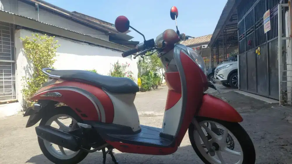 HONDA SCOOPY KARBU 2011