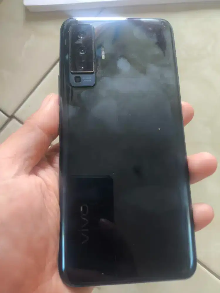 VIVO X50 light saber