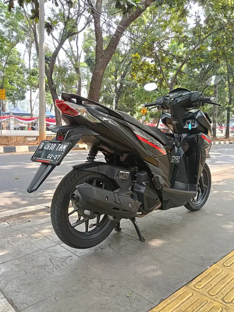 DIJUAL CASH HONDA VARIO LED OLD 125 CBS FI THN 2017 PJK IDUP