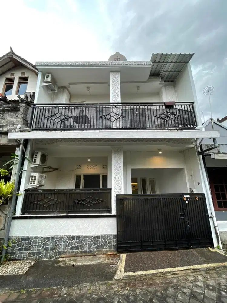 Dijual / Disewakan Rumah full furnish siap huni 2 lantai istimewa