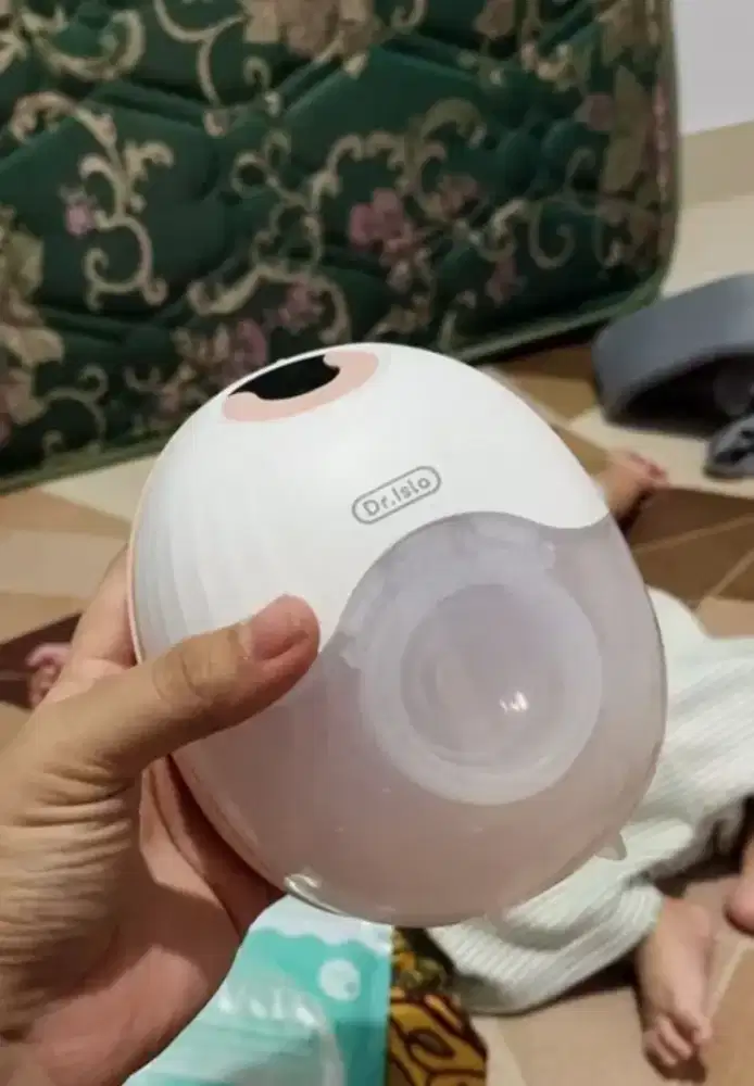 pumping dr. isla handsfree