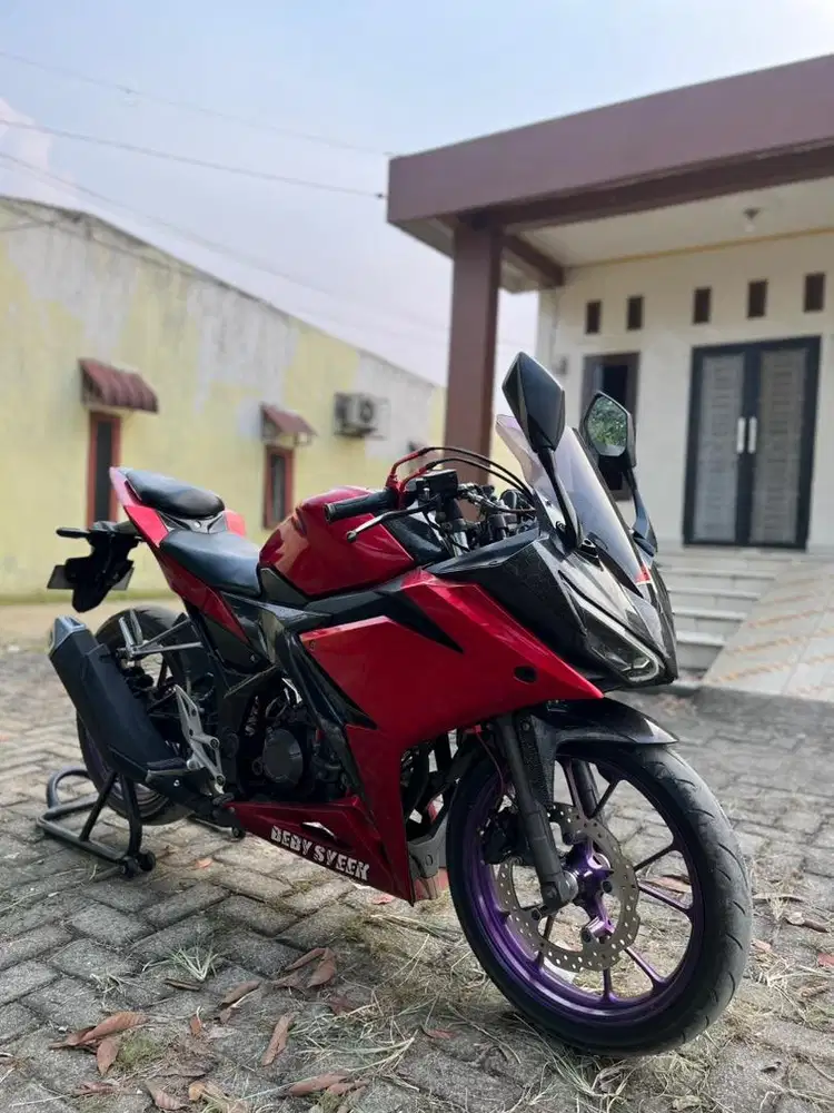 CBR 150 siap mejeng
