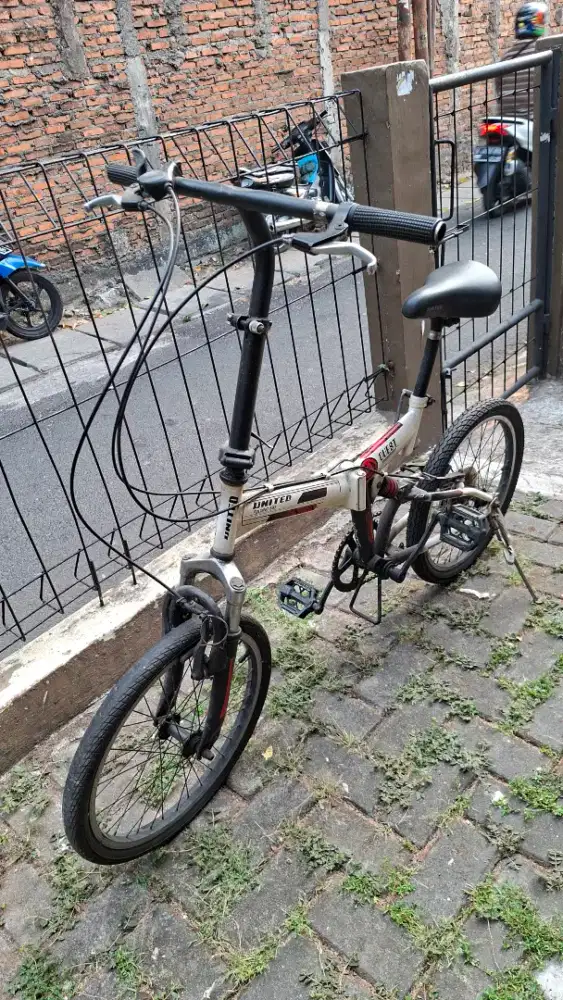 Folding Bike Sepeda Lipat United Quest Bagus