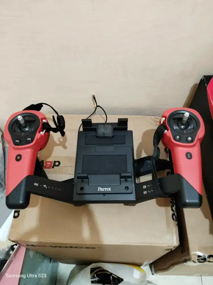 Remote drone parrot