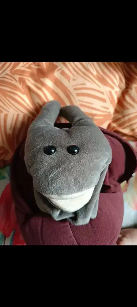 Dijual Boneka Tangan karakter Siput kondisi like new gress