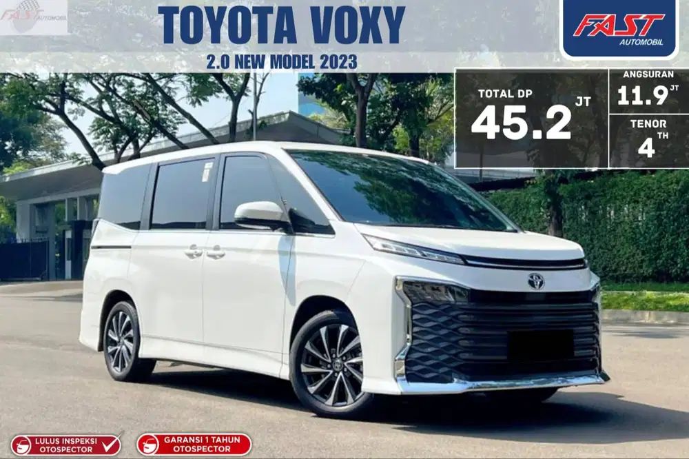 (LOW KM.21RB) TOYOTA VOXY 2023 2.0 NEW MODEL & PAJAK PANJANG