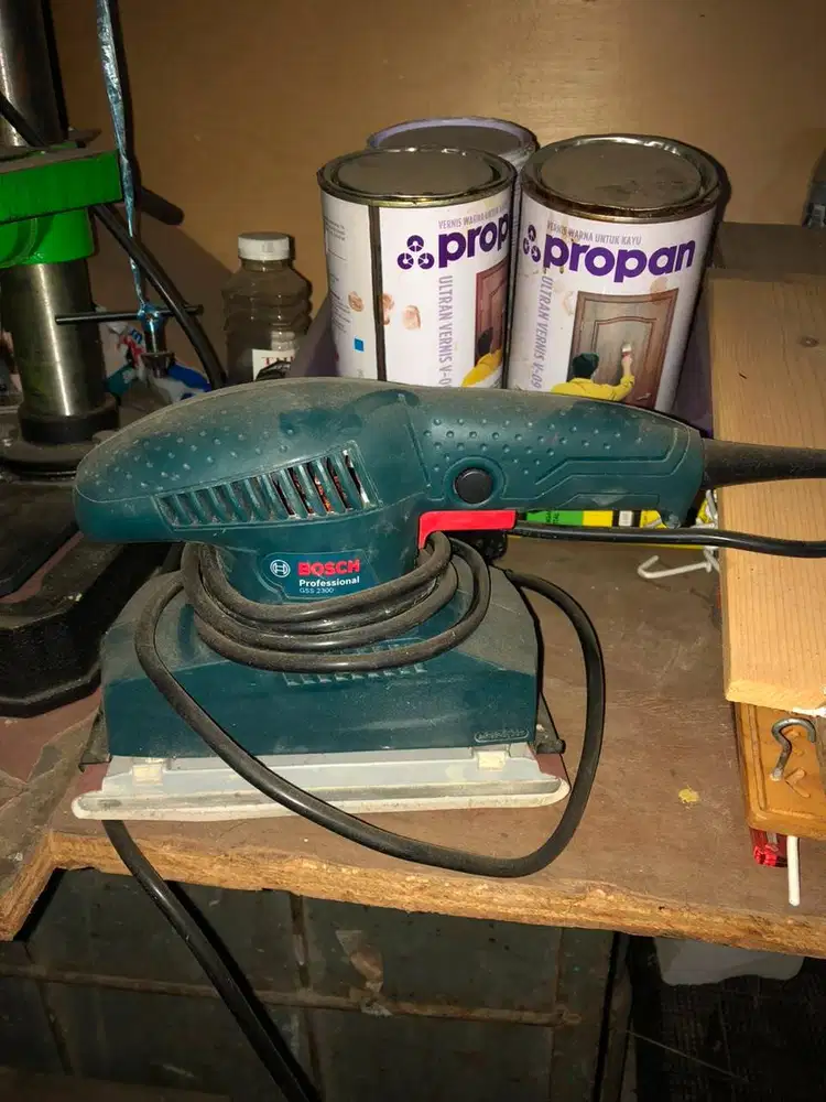 Bosch GSS 2300 Mesin Amplas Kayu 190 W