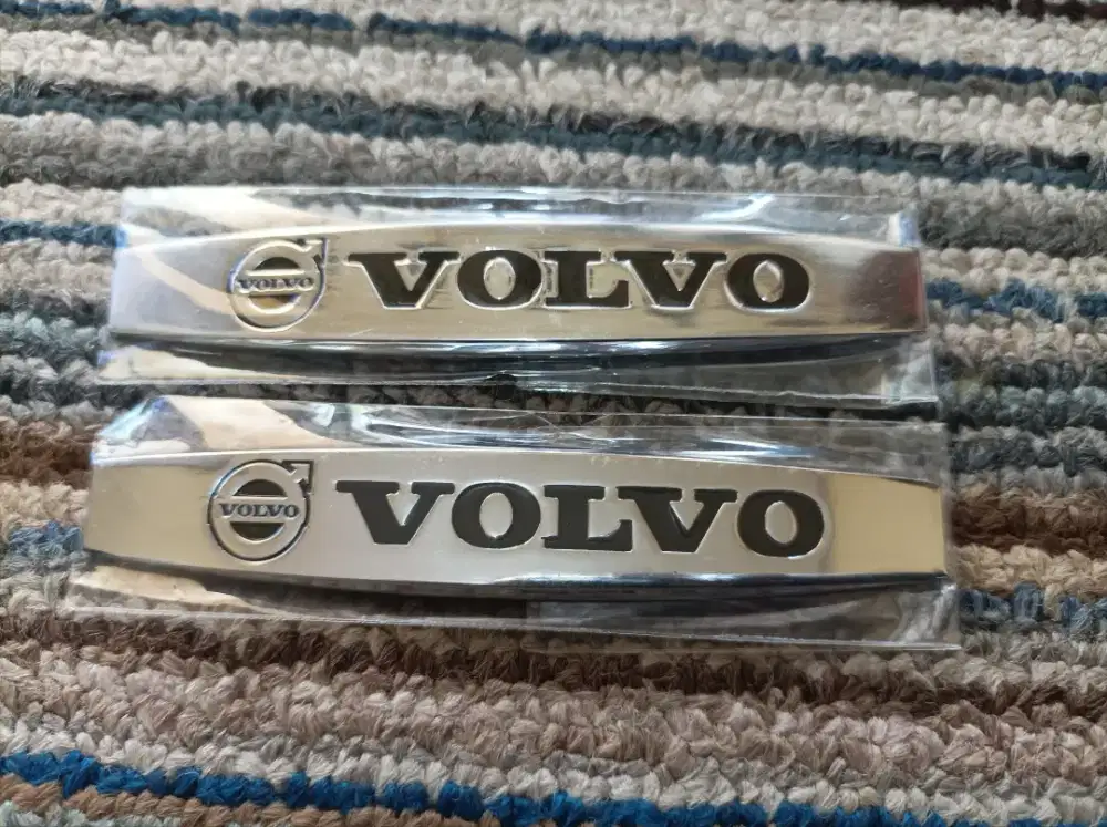 Emblem Chrome Metal Volvo 3D
