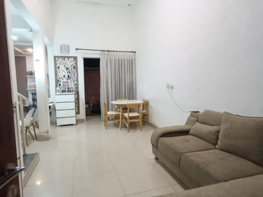 Dijual Rumah 2 Lantai Full Furnished Siap Huni Minimalis Lokasi di Komplek Baturaden Techno Ciwastra