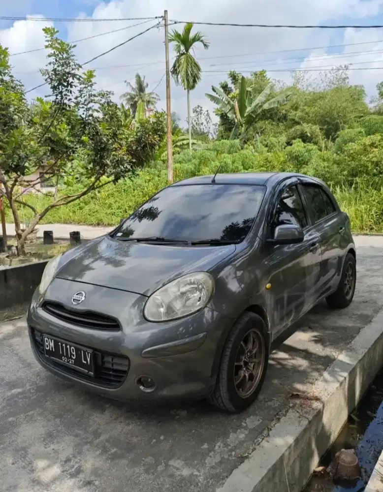 Nisan march matic thn 2011